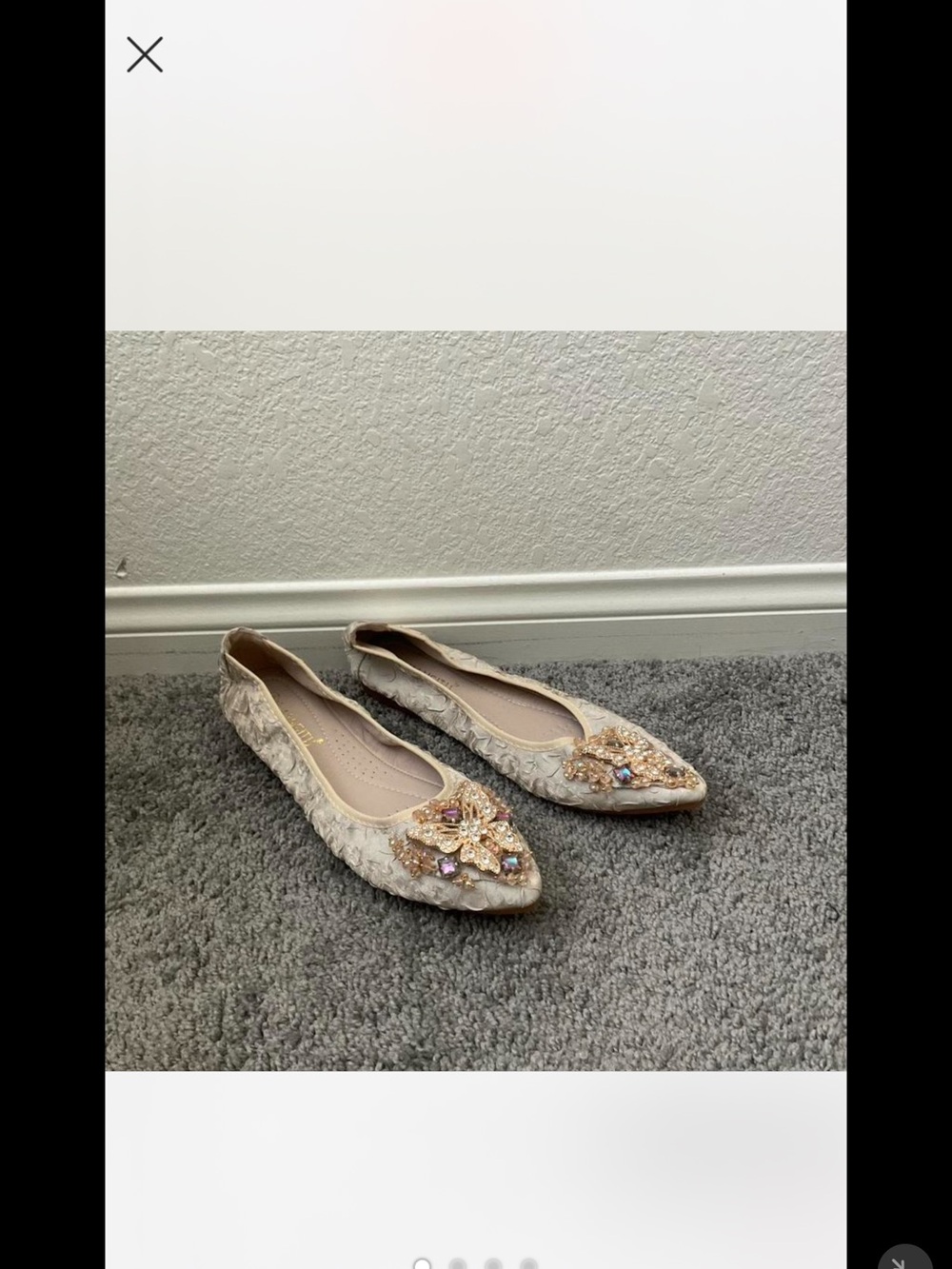 Pointed Embellished Cream Floral Lace Ballet Flats